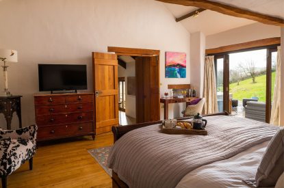 A double bedroom Valley View Barn, Devon