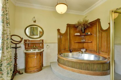 A corner bath at Chulmleigh Manor, Devon