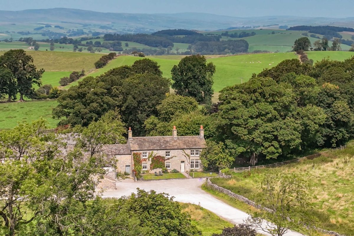 The driveway to Wrenstone House, Yorkshire Dales