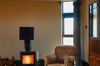 The open plan living space at Bonny Cabin, Leicestershire