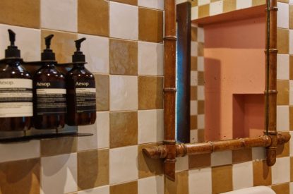 The shower room at Bonny Cabin, Leicestershire