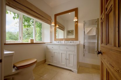 A bathroom at Mawson Hall, Lake District