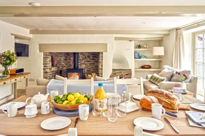 The dining table at Walnut Coach House, Devon