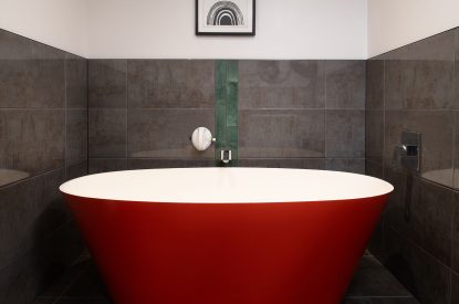 Free-standing bath at The Tractor Shed, Worcestershire