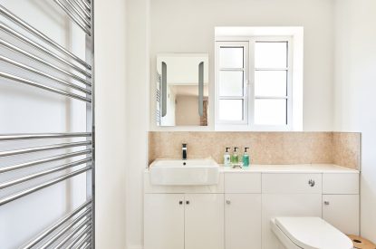 A bathroom at Estate Lodge, Welsh Borders