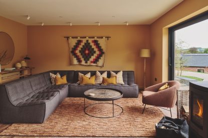 A living room at Haymill Retreat, Powys