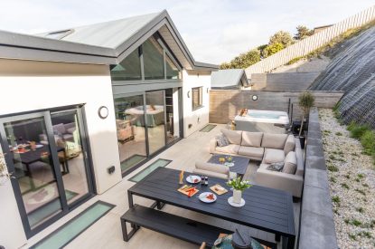 The hot tub and terrace at Aurora Skies, Cornwall