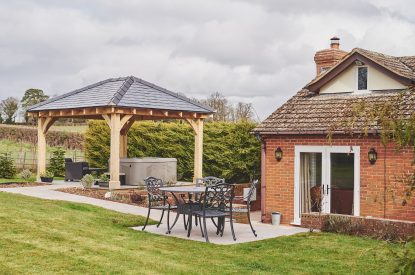 The hot tub at Kingfisher Cottage, Welsh Borders