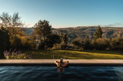 The outdoor swimming pool at Winston Manor, Cotswolds