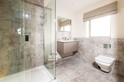 A shower room at The Meadow Retreat, Cornwall