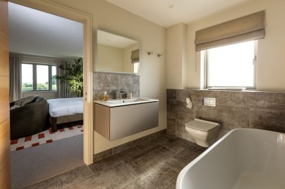 A bathroom at The Meadow Retreat, Cornwall