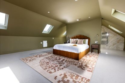 A king-size bedroom at The Meadow Retreat, Cornwall