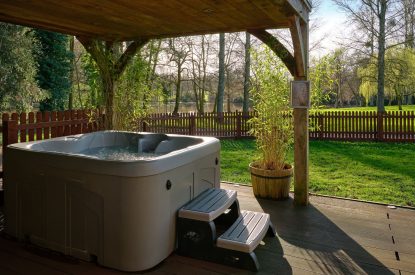 The hot tub at Osborne Lodge, Herefordshire