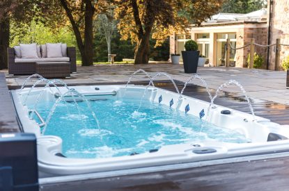 The hot tub at Douglas Retreat, Edinburgh