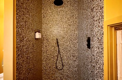 The shower at Poppy's Cabin, Leicestershire