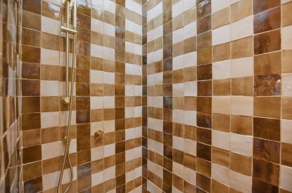 A bathroom at Casa Vista, Cotswolds