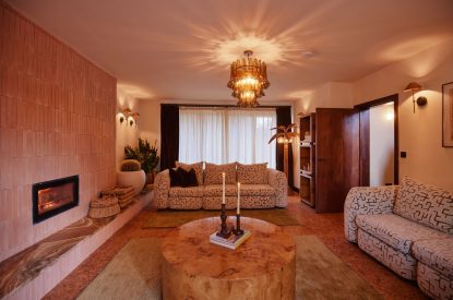 The lounge at Casa Vista, Cotswolds