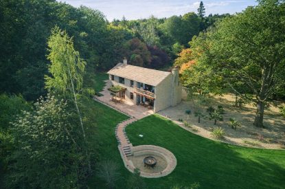 The grounds at Casa Vista, Cotswolds
