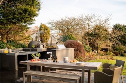 The outdoor kitchen and dining area at Bracken Grange, Ceredigion