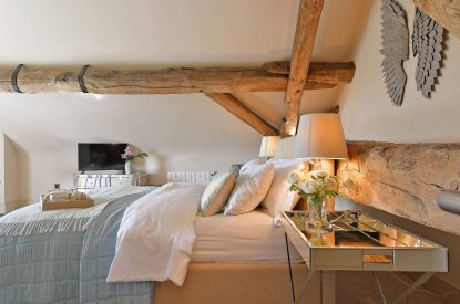 The bedroom at Horseshoe House, Peak District