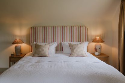 A king-size bedroom at Isla Farmhouse, Perthshire