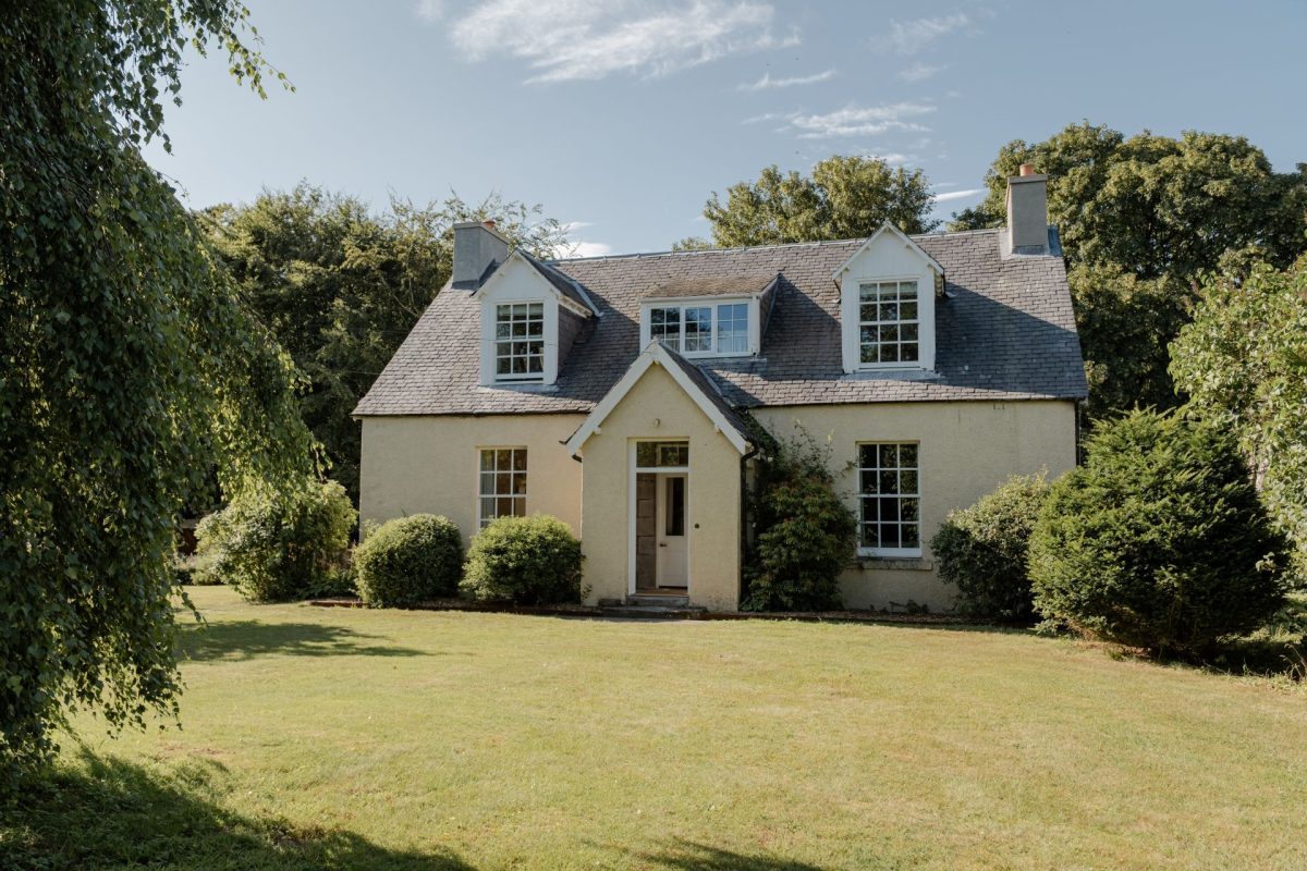 The garden at Isla Farmhouse, Perthshire