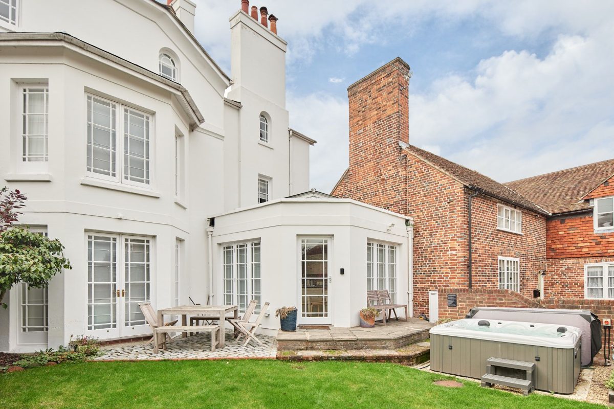 The exterior of Coastal Manor Retreat, Hampshire