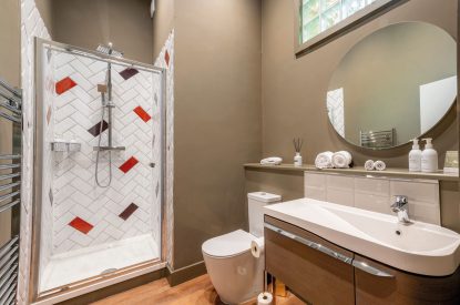A shower room at Silver Crescent House, Lake District